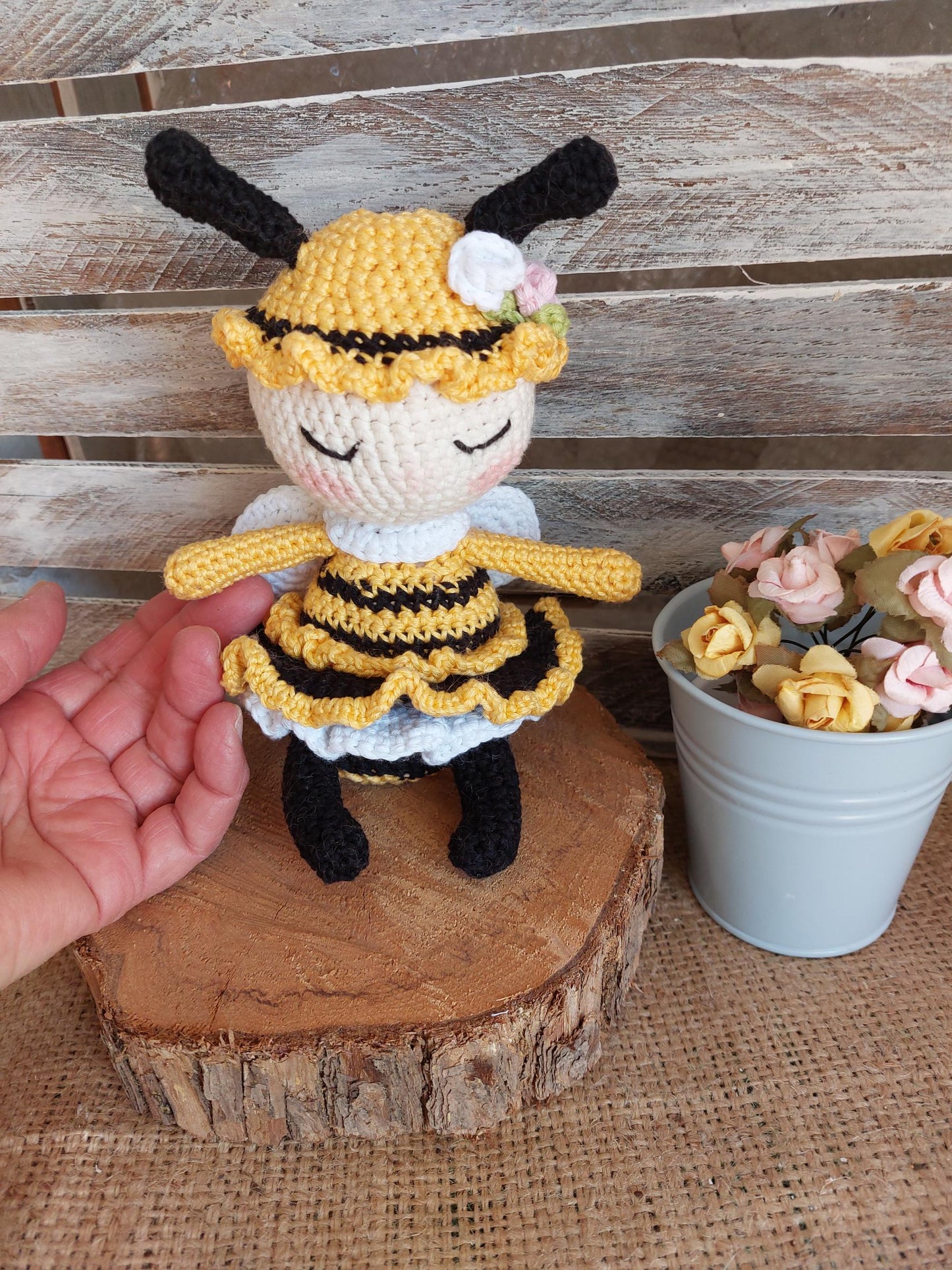 Abeille au crochet